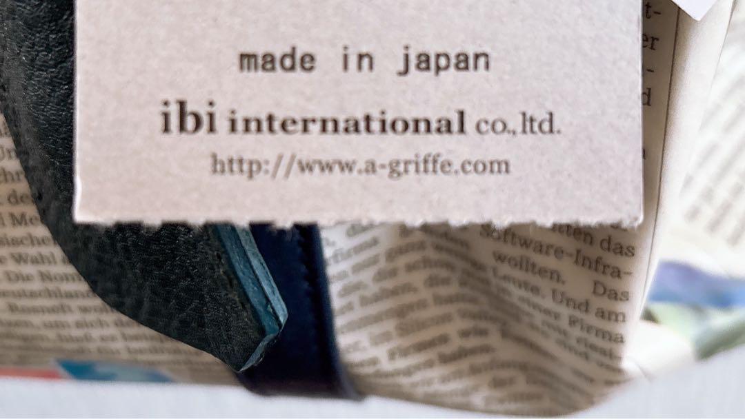 【新品・未使用品】A-griffe 世界に一つだけのボストンバッグ 世界に一つだけのボストンバッグ】 ドイツ新聞柄 ミディアム