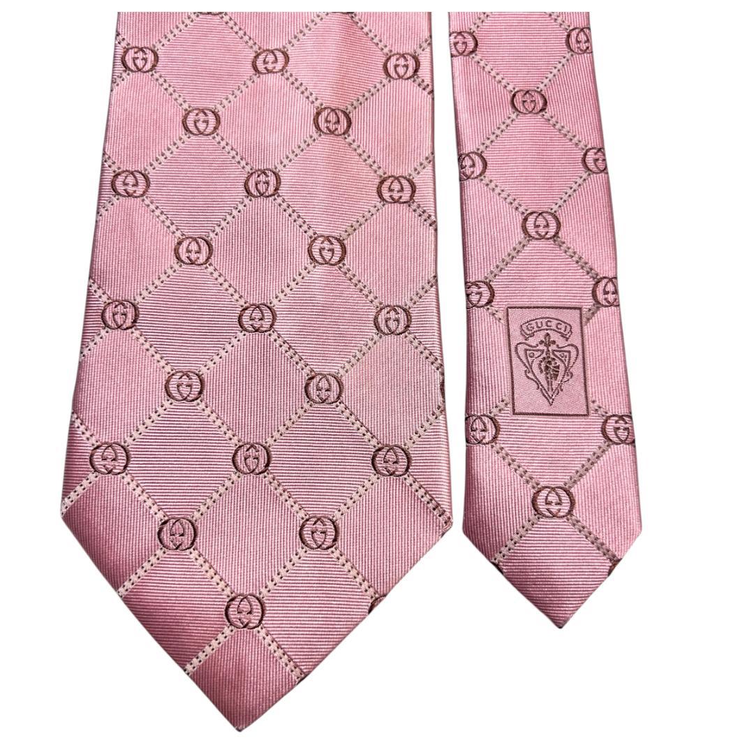 良品 GUCCI GG総柄ピンクシルクネクタイ 高級感×ビジネス ココ
