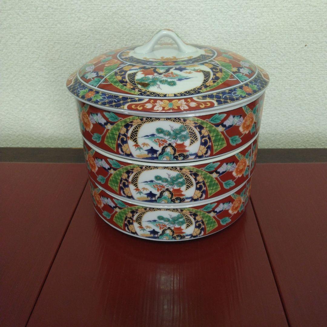 年末のプロモーション大特価！ 値下げ）有田焼 昇龍窯 三段 金彩吉祥古典柄 染め錦 古伊万里 食器