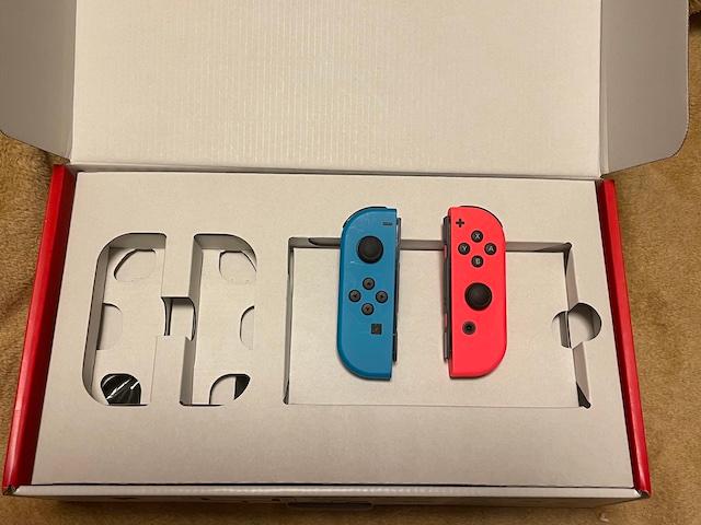 NINTEND  SWITCH本体セット　箱付 Nintendo Switch本体（セット内容：本体＋ソフト）｜Switch