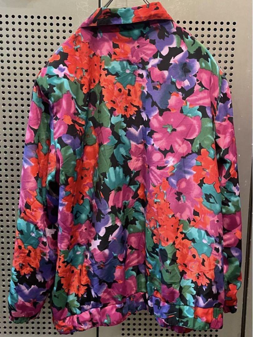 古着　ヴィンテージ　ジャケット　ナイロンジャケット　ブルゾン　ジャンパー　花柄
