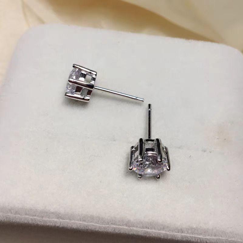 pt950 イヤリング プラチナ　高品質ダイヤモンド 両側に0.5カラット