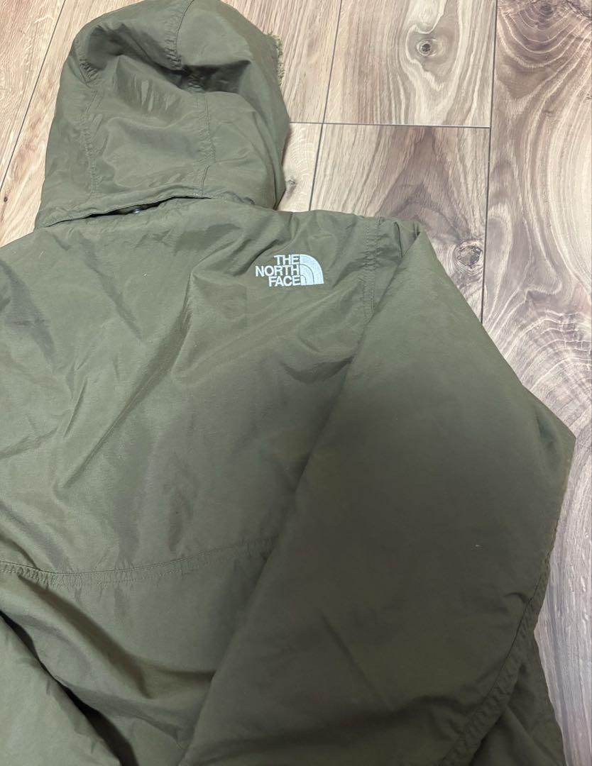 THE NORTH FACE ノマドフード付きジャケット カーキ