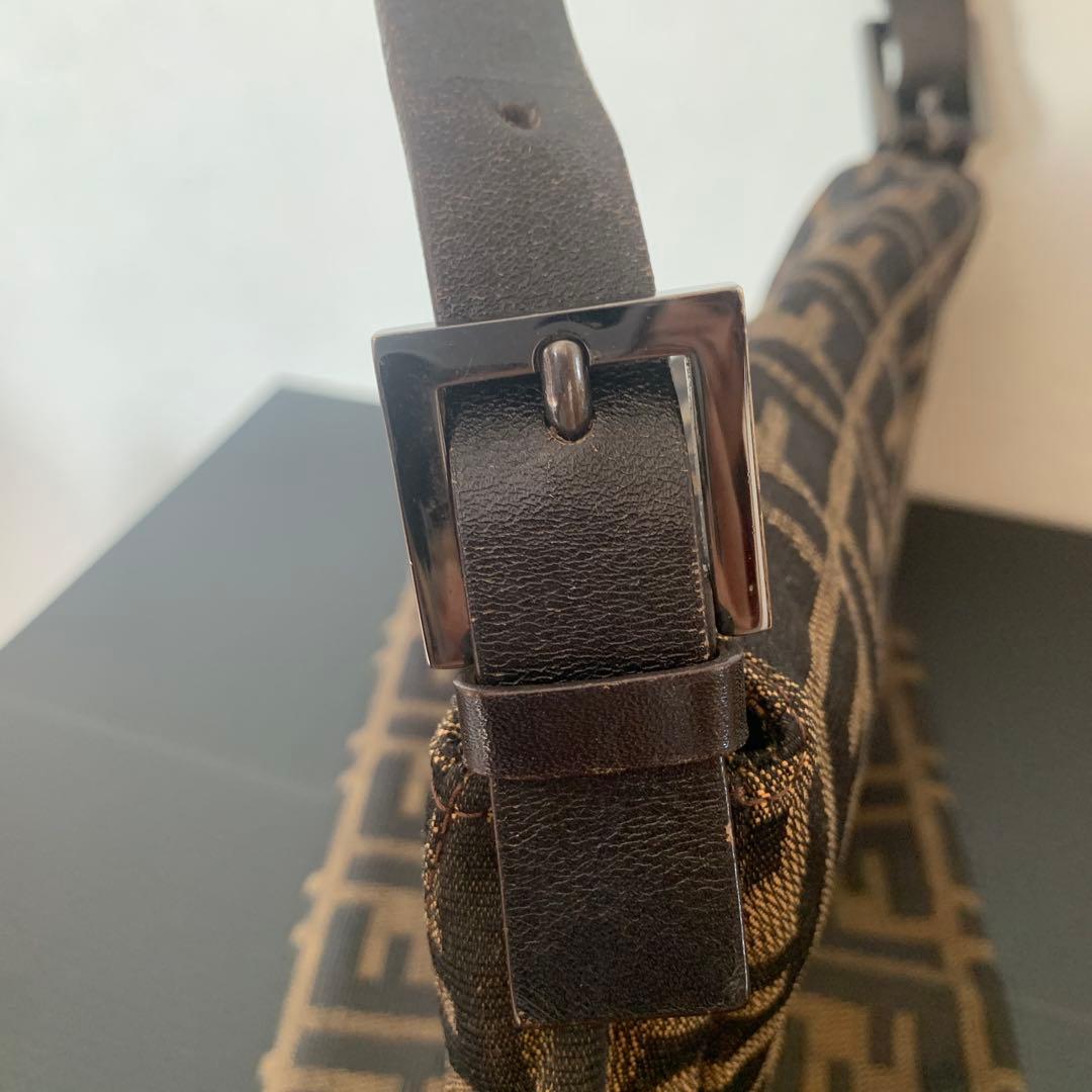 Fendi FFロゴ ショルダーバッグ ブラウン/ブラック Fendi FFロゴ ショルダーバッグ ブラウン