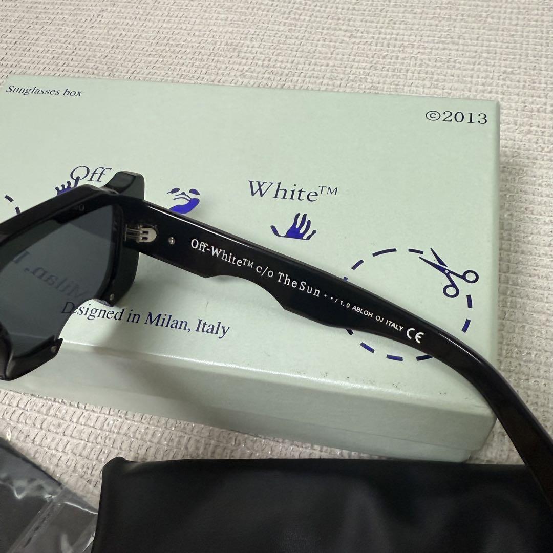 OFF WHITE オフホワイト Cady カットアウト サングラス