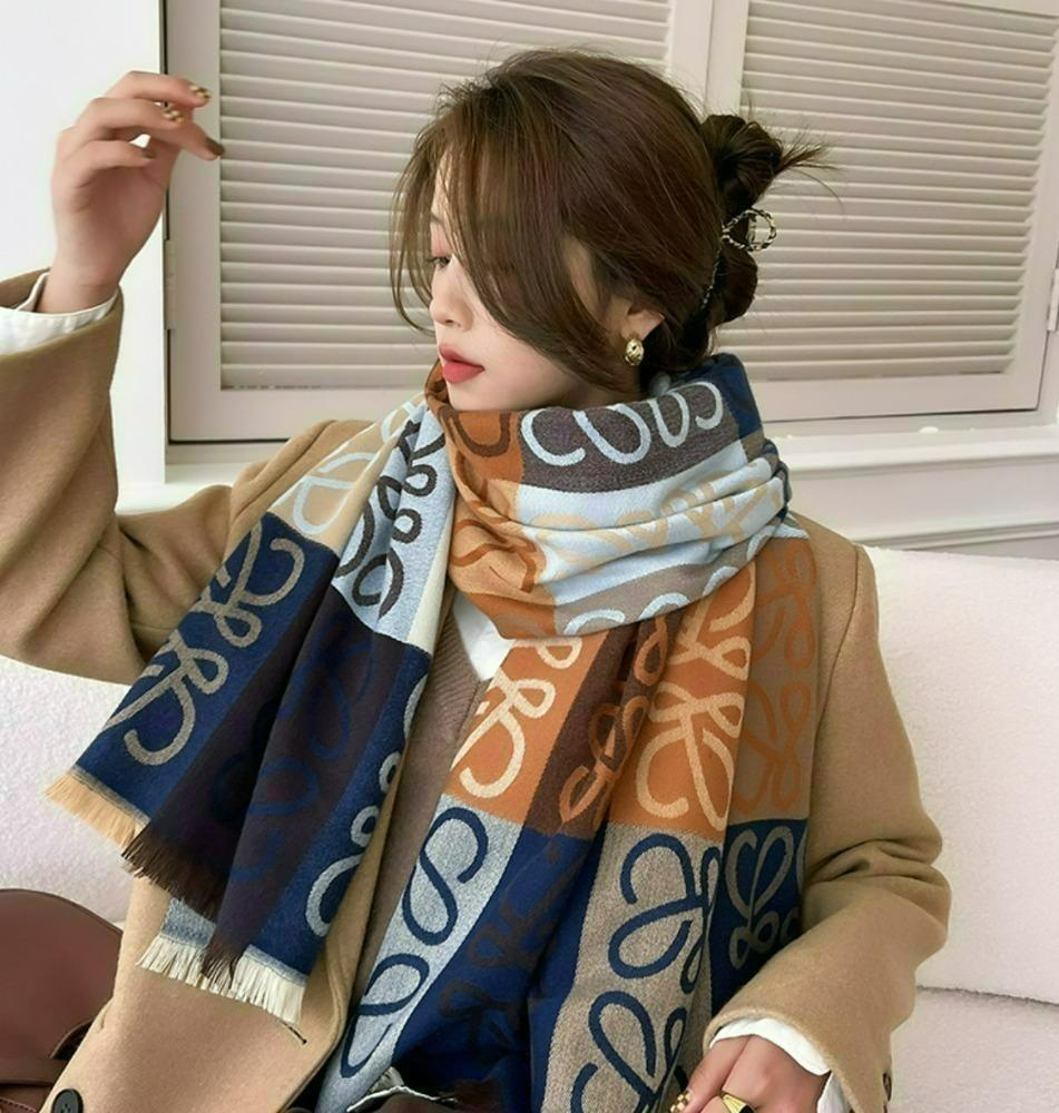 新品！大人気完売商品！フラワー　マフラー　花柄　ストール　大人綺麗　上品