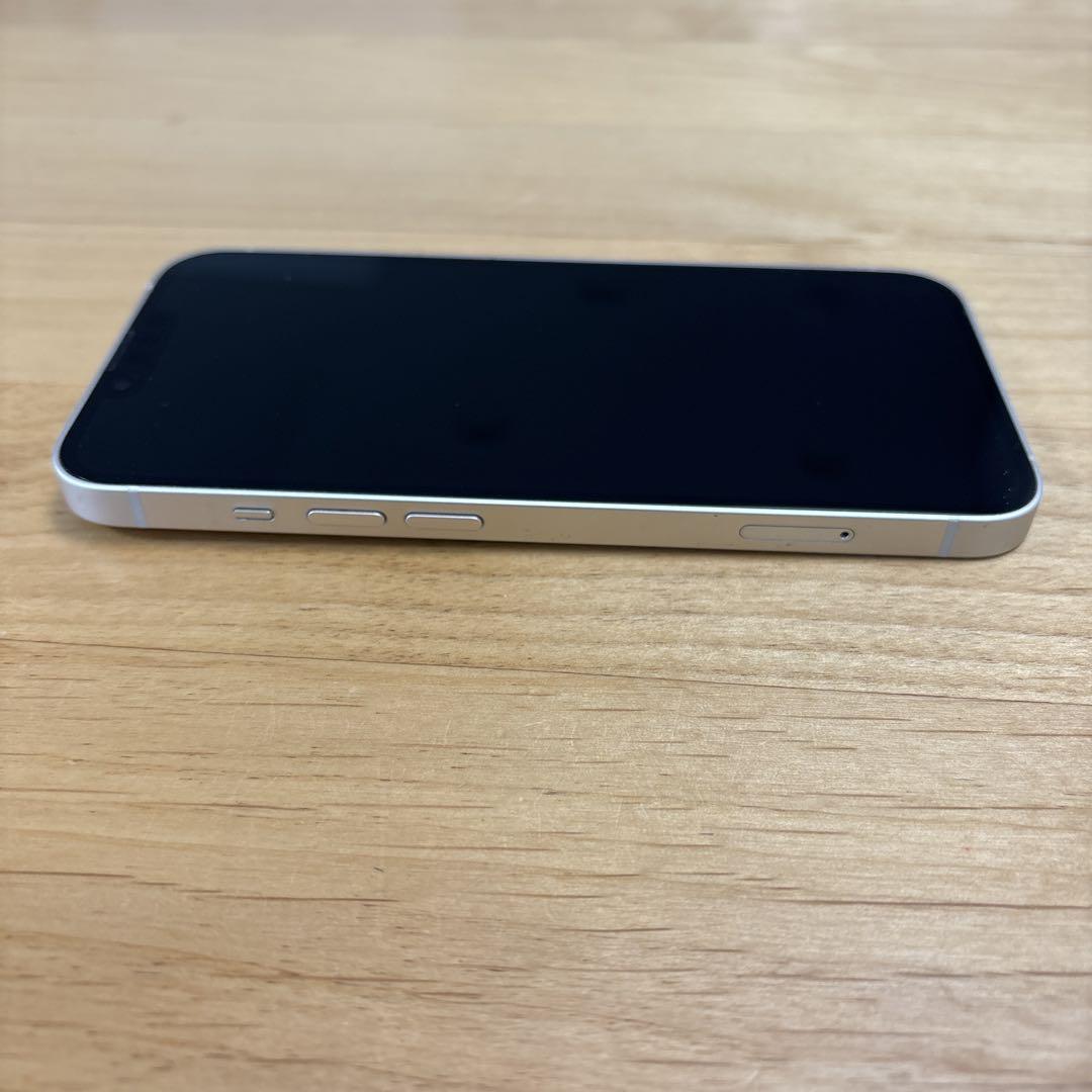 iPhone 13 スターライト128GB 本体