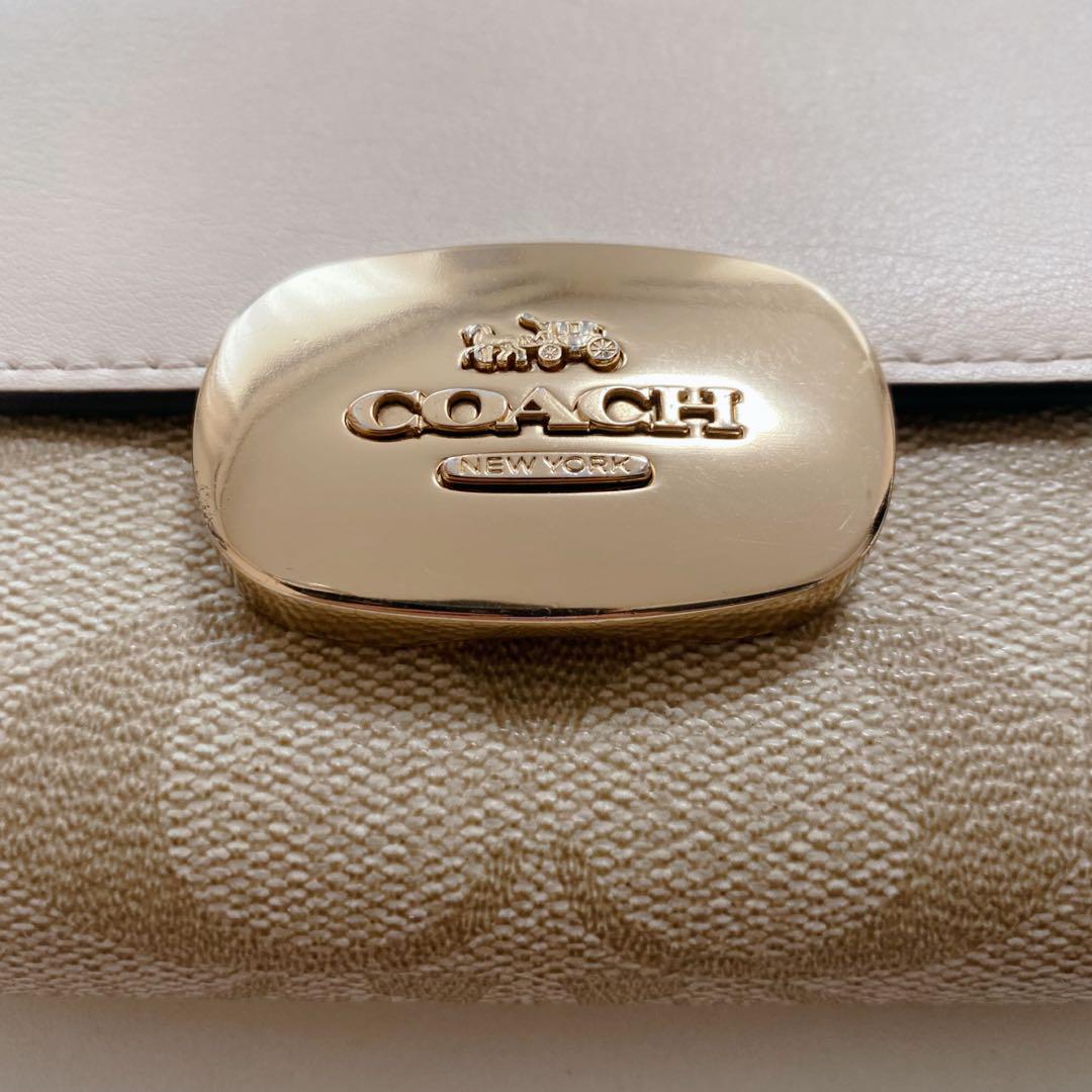 【大人気！】COACHコーチ★二つ折り財布★メタルロゴ★シグネチャー★ホワイト白