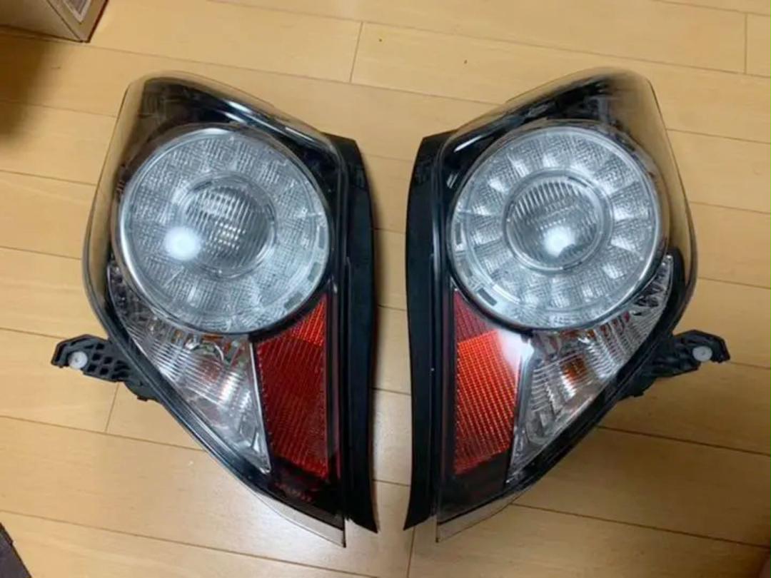 ヴィッツRS G‘s純正テールランプ ncp131系 ヴィッツRS G‘s純正テールランプ ncp131系