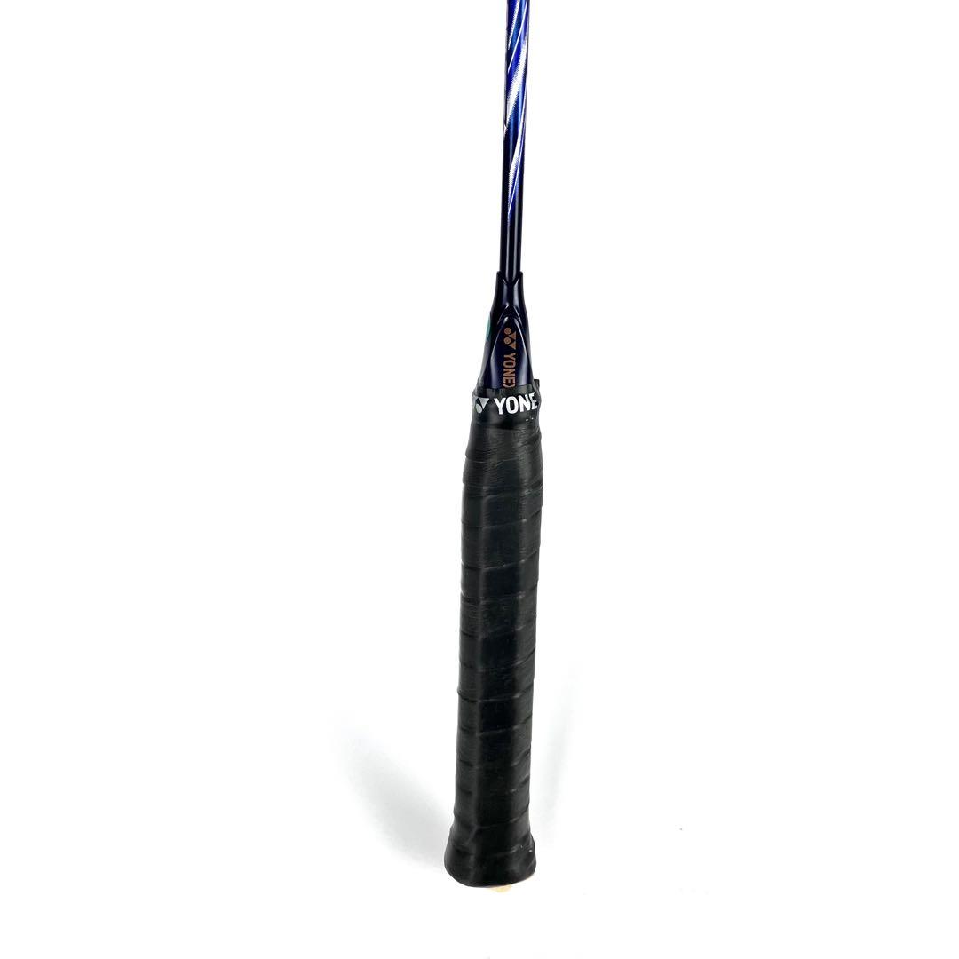 YONEX　アストロクス100ZZ　4U G6