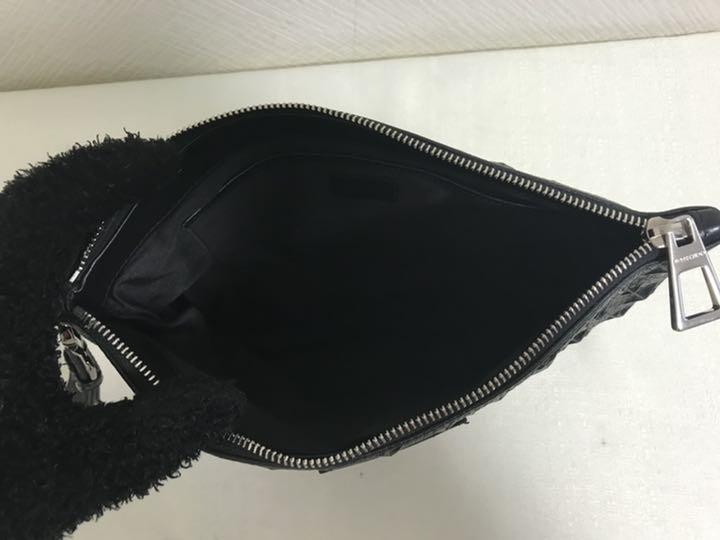 新品同様本物ジミーチュウ本革レザースター星スタッズビジネスクラッチバッグバック黒