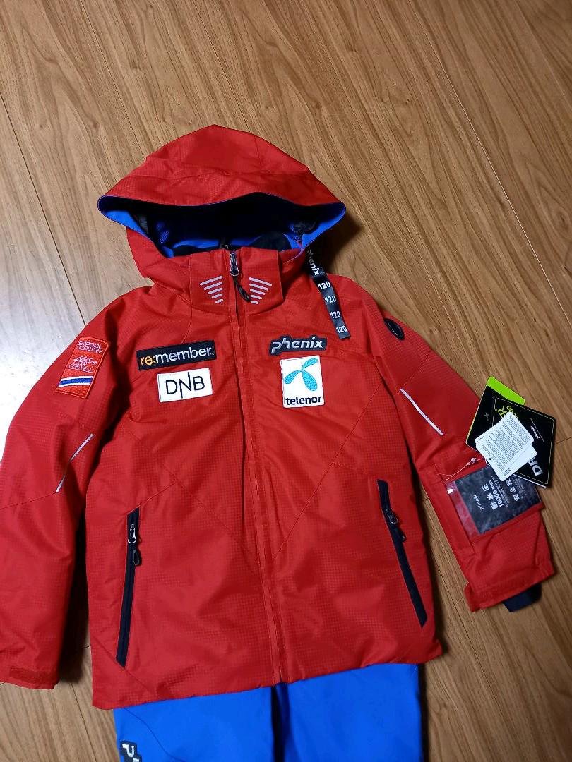 Chi様専用 新品タグ付き Phenix スキーウェア上下 120 【ネット限定】 Chi様専用 新品タグ付き Phenix スキーウェア上下 120 【ネット限定】