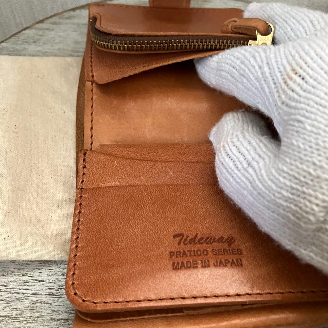 タイドウエイ、本体新品、本革２つ折り財布