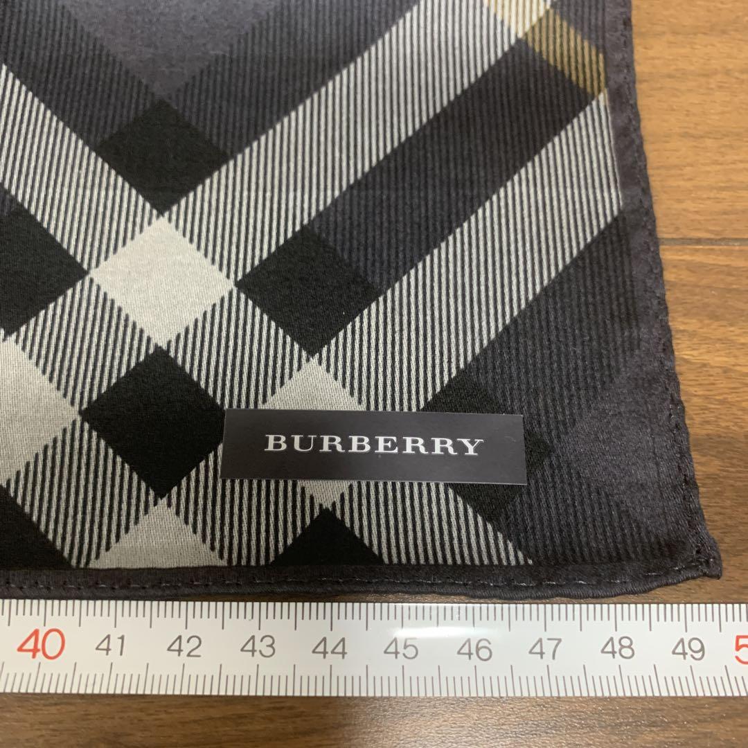 匿名配送　バーバリー　チェック柄 未使用！ BURBERRY バーバリー チェック柄ハンカチ - メルカリ