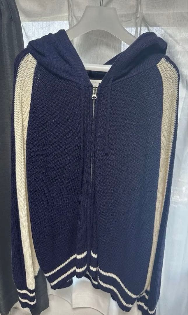 ALUDE ニットジップフーディー