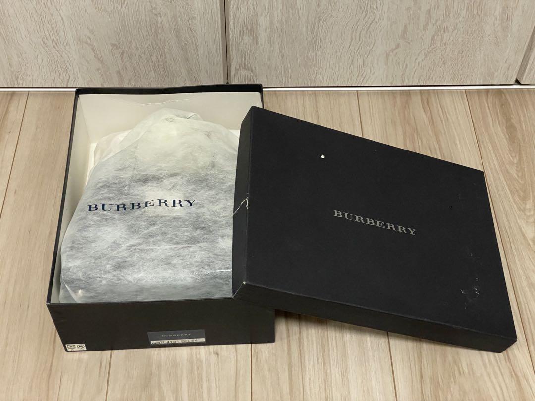 BURBERRY エナメルバッグ