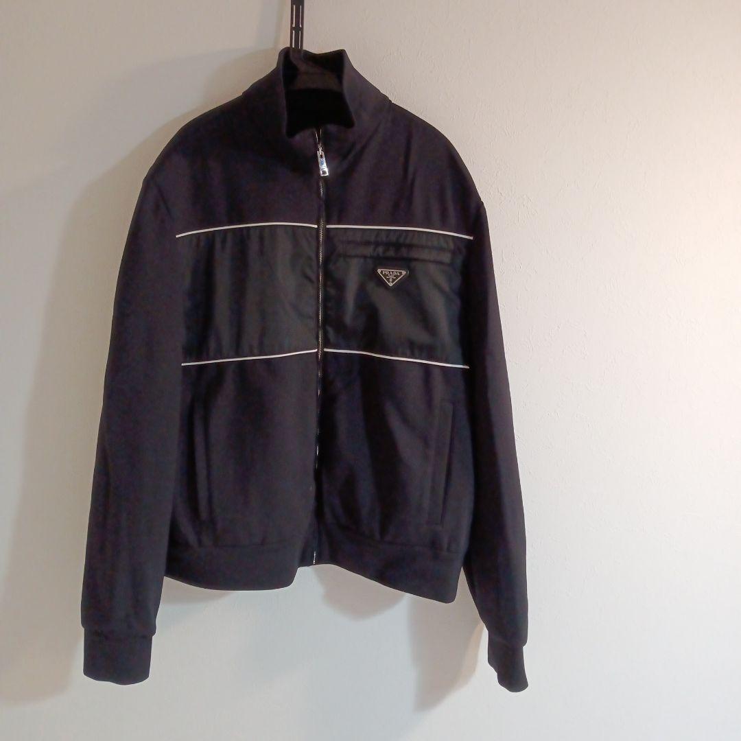 ☆PRADA☆プラダ Re-Nylon ディテール付きスウェットシャツ 23AW】新作 Re-Nylonディテール付 スウェットシャツ◇プラダ
