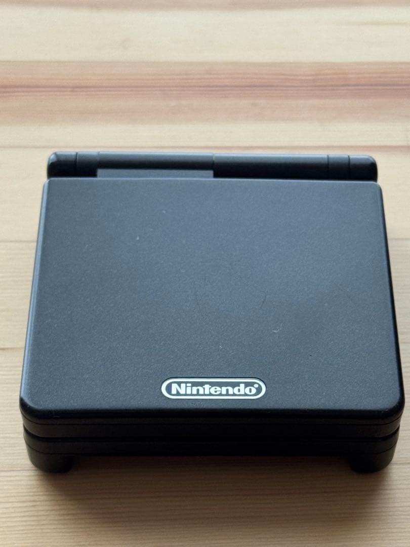 ゲームボーイアドバンス SP【箱・説明書・ACアダプター付き】