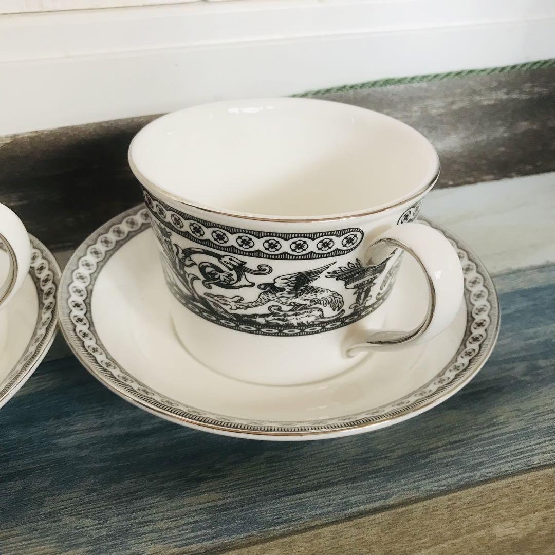 ウエッジウッドWedgwood コントラスト