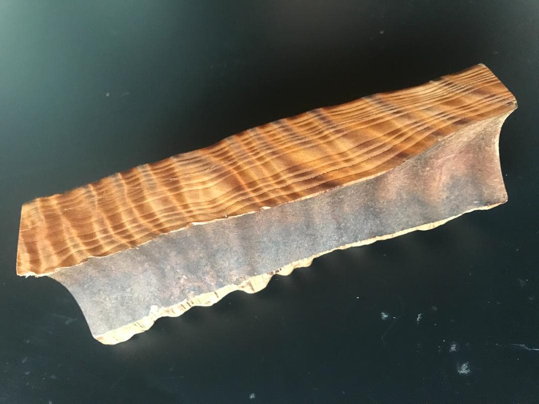 税込) 虎模様の木 トラ杢 天然屋久杉無塗装 置物 - education.semel