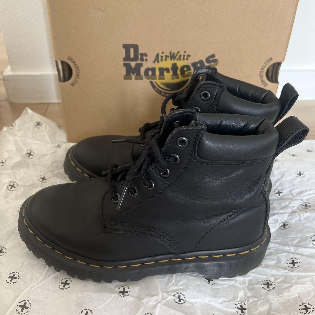 【2025年】エレガントファッションを上品に着 Dr. メルカリ - ワークブーツ ブラック Martens 靴
