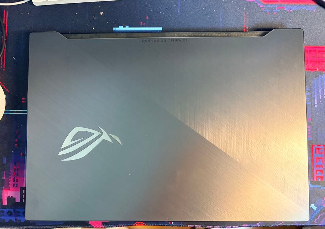 極美品ROG / i7-8750H / 2060/ 32+1T/1080p 極美品ROG / i7-8750H / 2060/ 32+1T/1080p