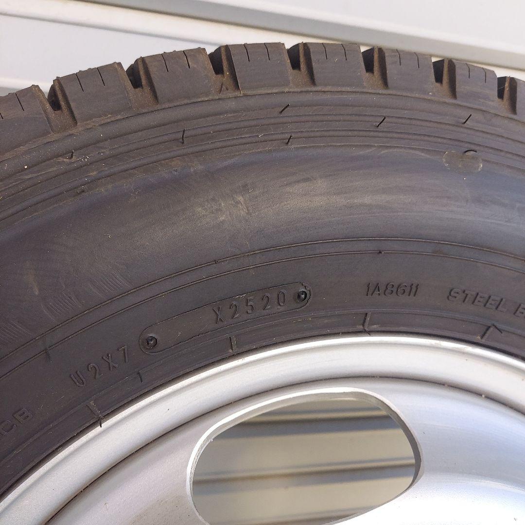 ZTダンロップ中古スタッドレスタイヤ6本195/75R15109/107L