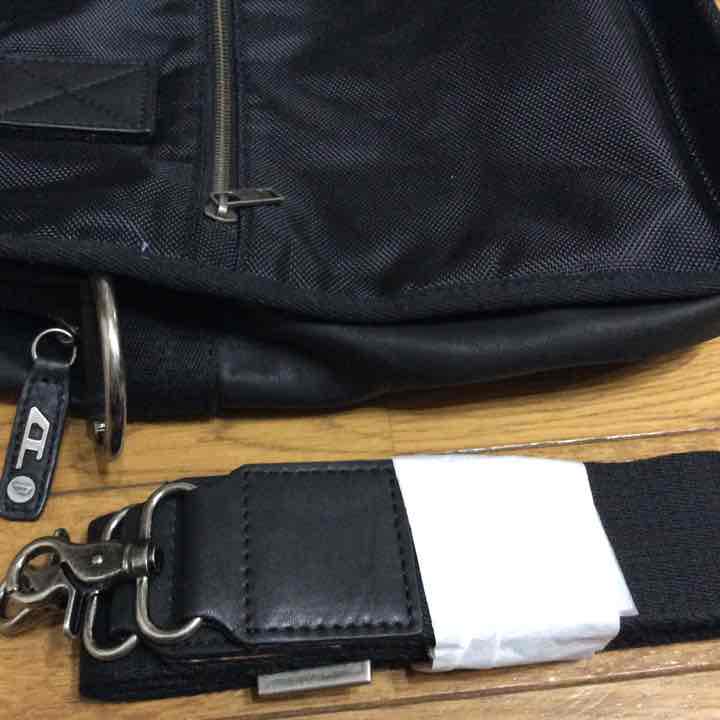 ⭐︎DIESEL タグ付き新品未使用品 レザーバッグ