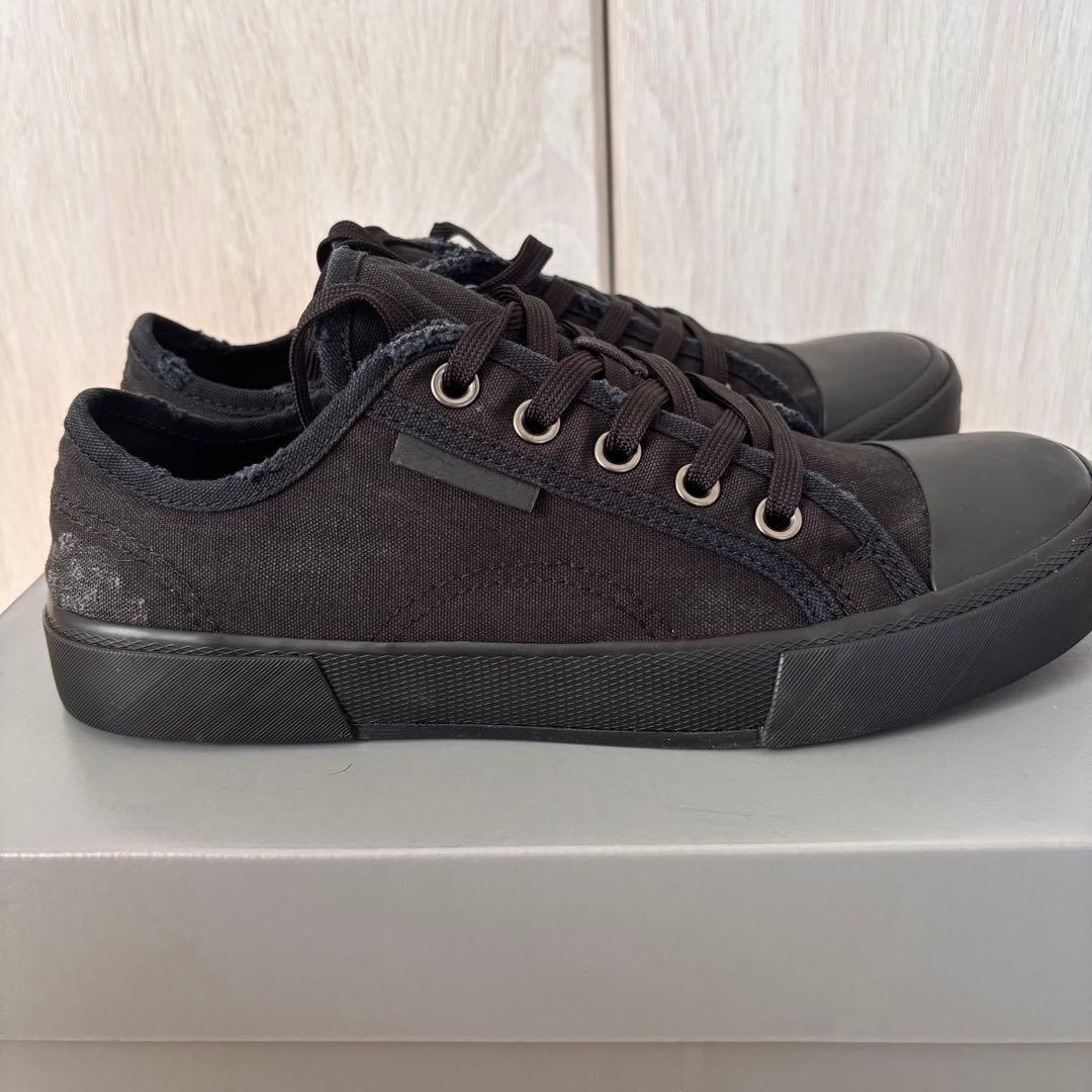 BALENCIAGA ブラック スニーカー