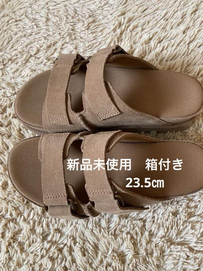 UGG GOLDENSTAR HI SLIDEゴールデンスター　ハイスライド