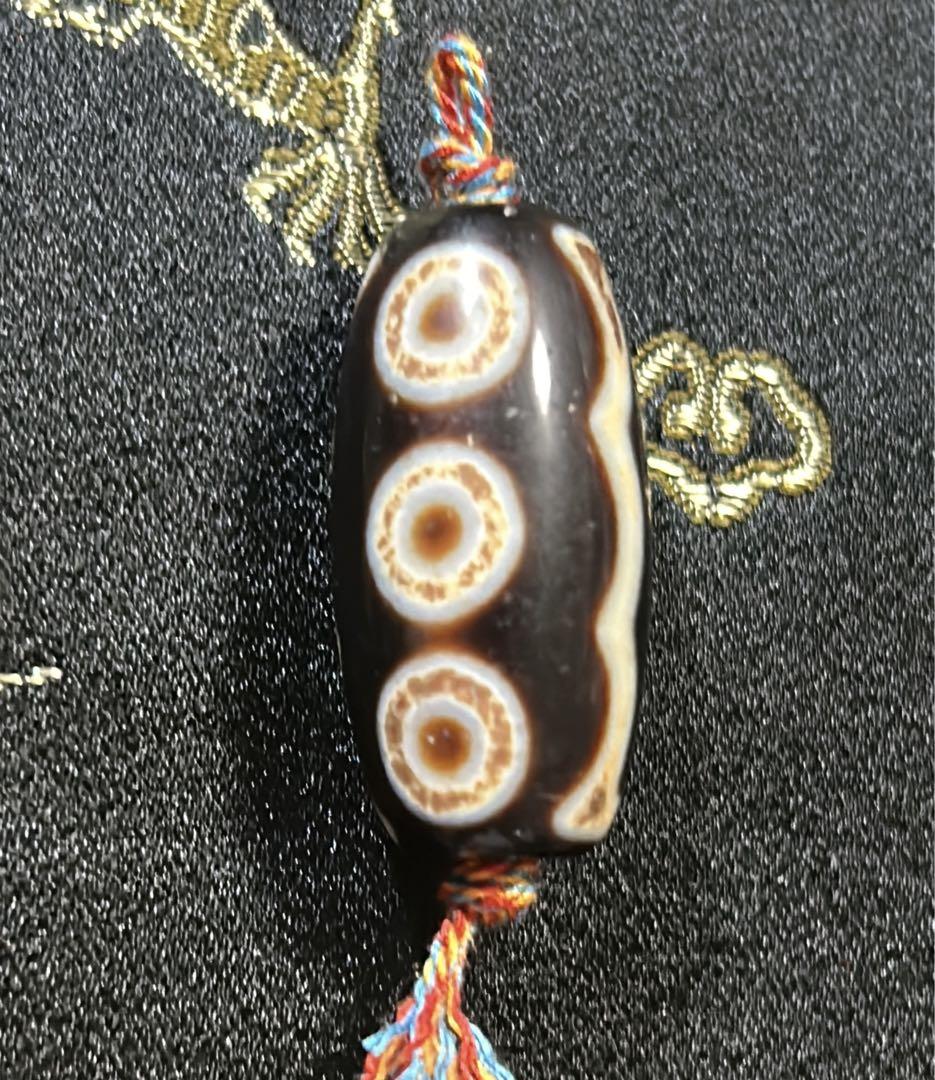 八眼天珠　老天珠／送料込　匿名発送／チベット　天珠　お守り