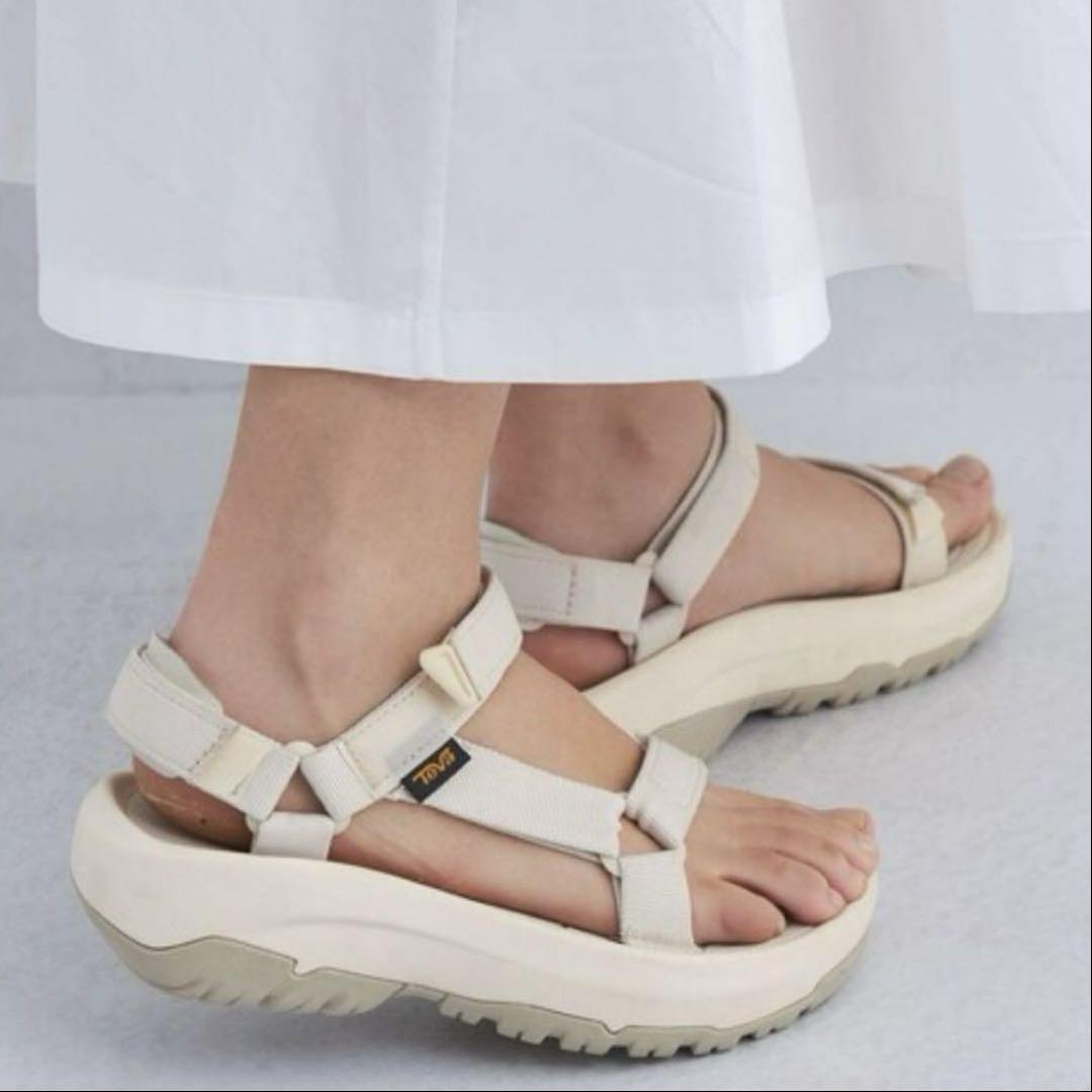 Teva HURRICANE XLT2 AMPSOLE サンダル オフホワイト