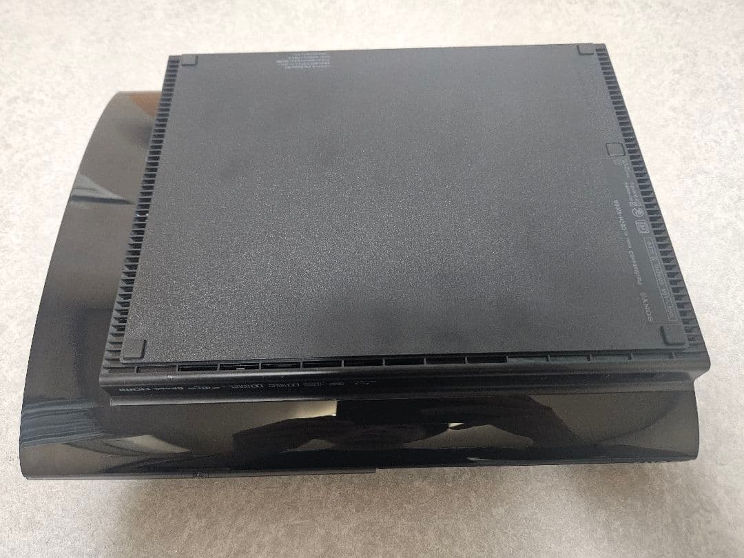 PS3本体グランツーリスモ6同梱版とソフト13本まとめ売り PS3本体グランツーリスモ6同梱版とソフト13本まとめ売り