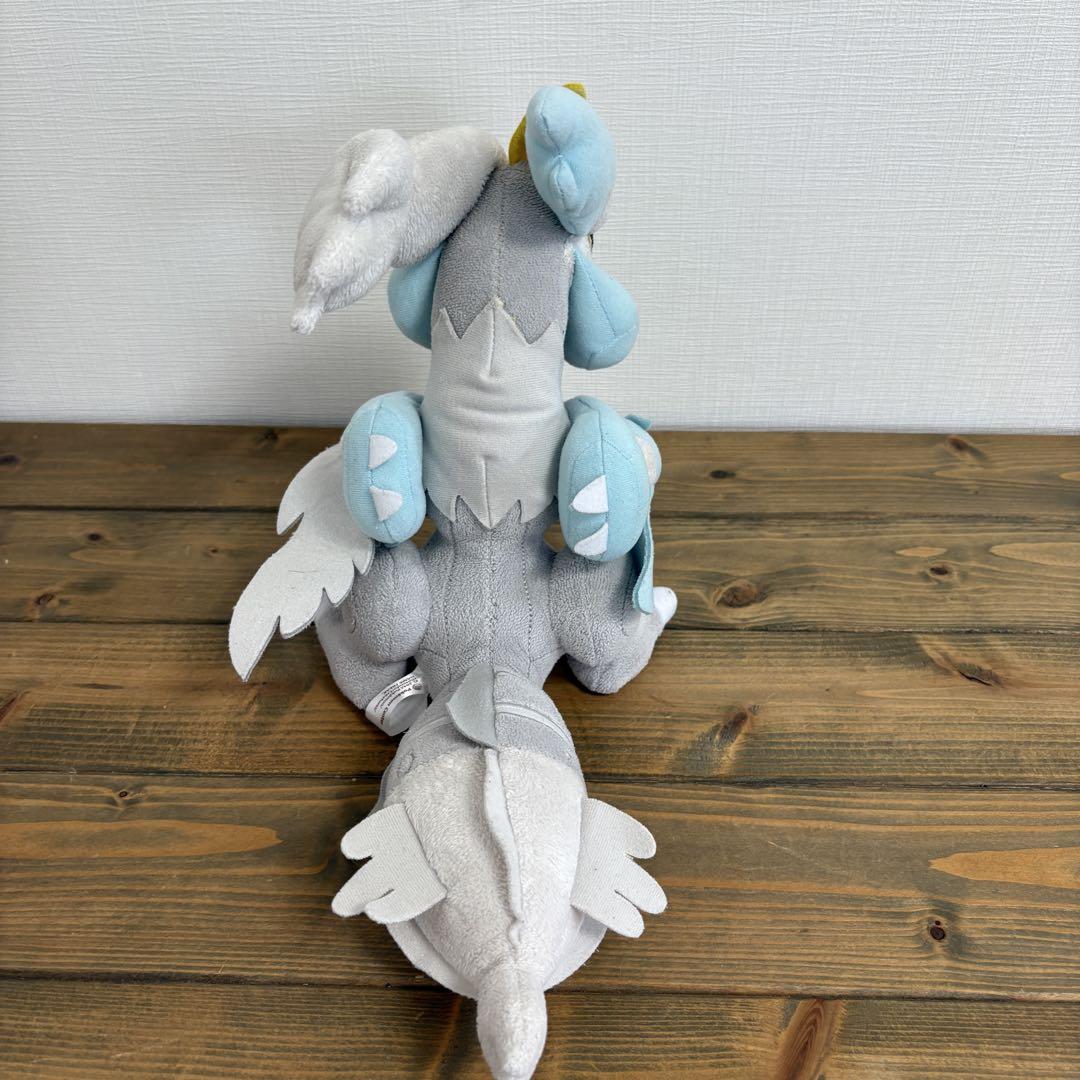 ポケモンセンター ホワイトキュレム　ぬいぐるみ　2012年製レア ホワイトキュレム 2012年 ポケモンセンター限定 - メルカリ