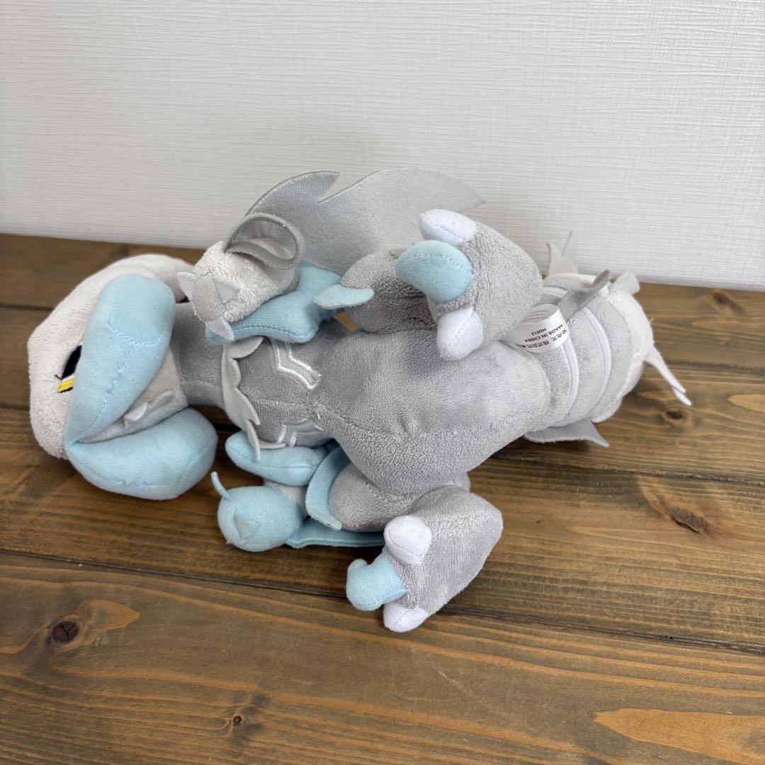 ポケモンセンター限定 ホワイトキュレム ポケドール 希少 レア