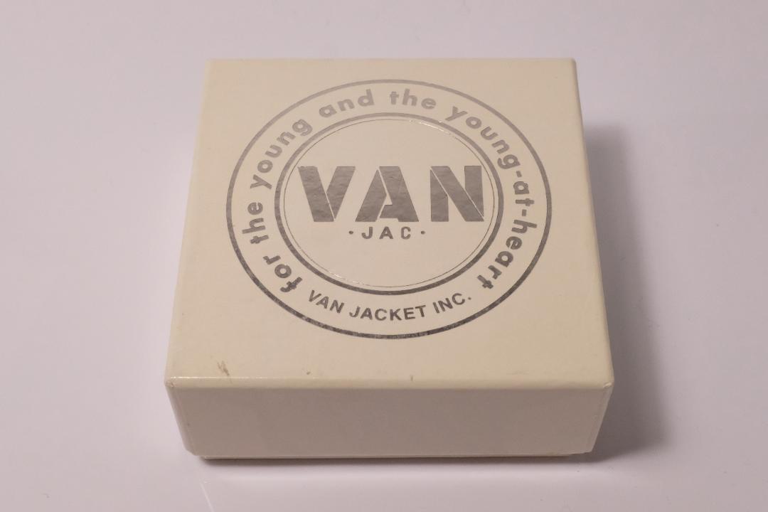 VAN JAC ヴァンヂャケット カーグリルバッジ
