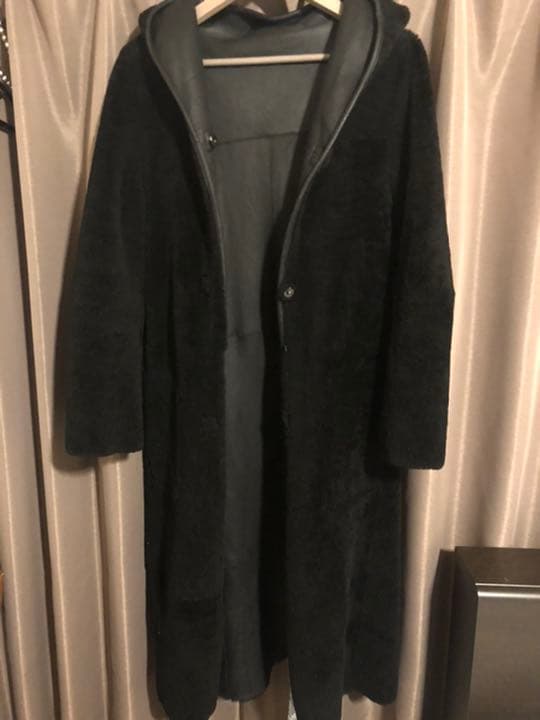 新品同様リアルムートンロングブラック(リバーシブル) 
