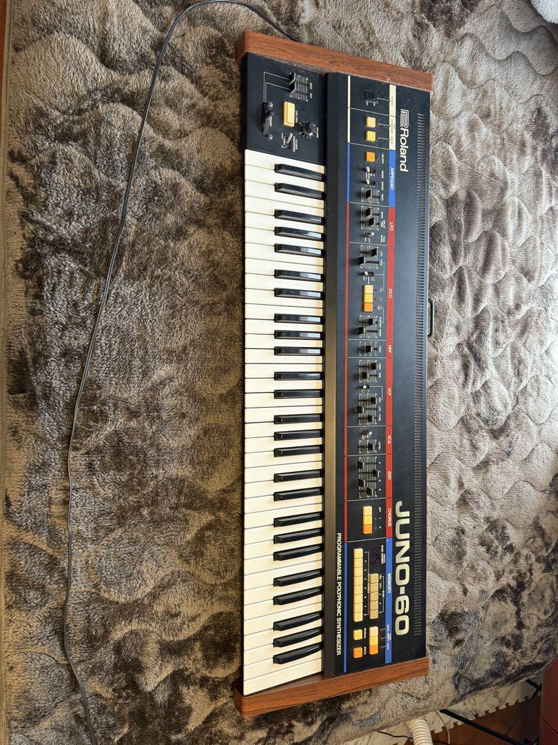 【希少】ROLAND JUNO-60　シンセサイザー　【中古品】 希少品] Roland JUNO-60 Polyphonic シンセサイザー - メルカリ