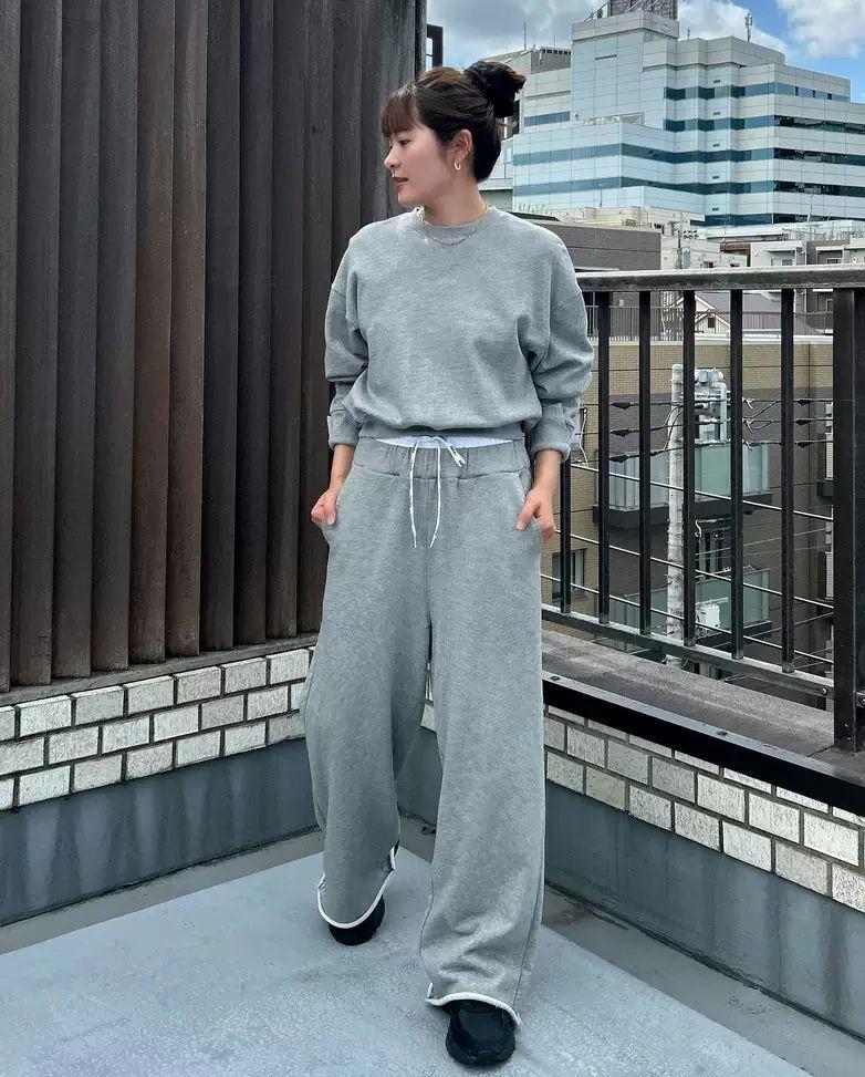 BIBIY. HARPER SWEATSHIRT グレー