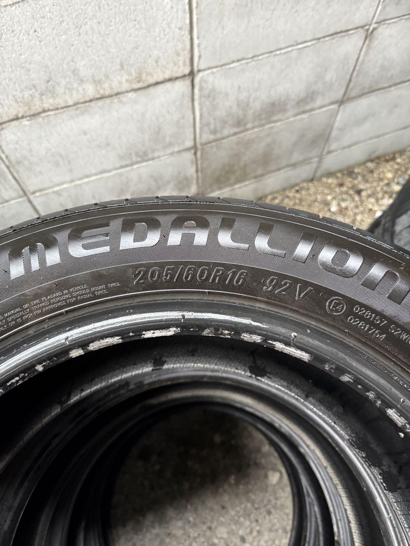 MEDALLION 205/60R16 タイヤ4本