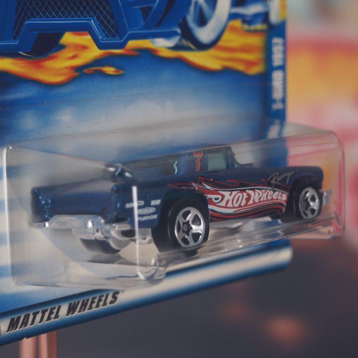 ホットウィール 2002 T-BIRD 1957