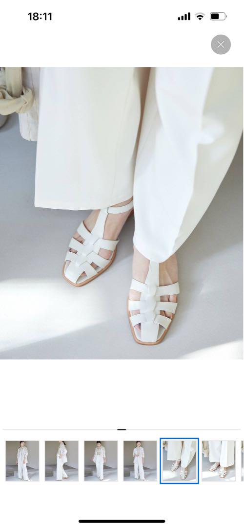 てぃ新品 未使用 箱入りSLOBE IENA グルカサンダル てぃ様専用新品 未使用 箱入りSLOBE IENA グルカサンダル - メルカリ