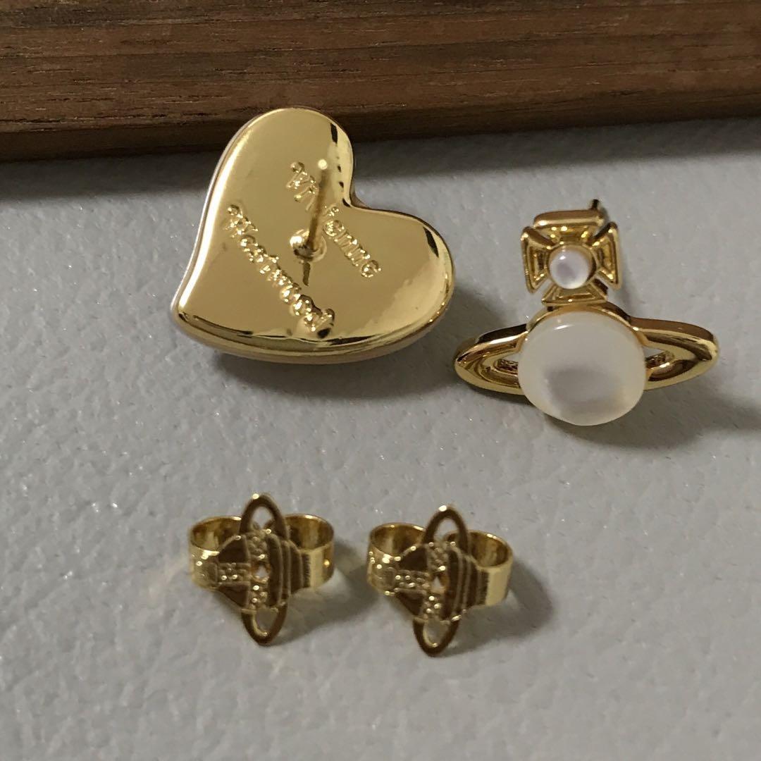 Vivienne Westwood ハートと惑星モチーフのピアスセット
