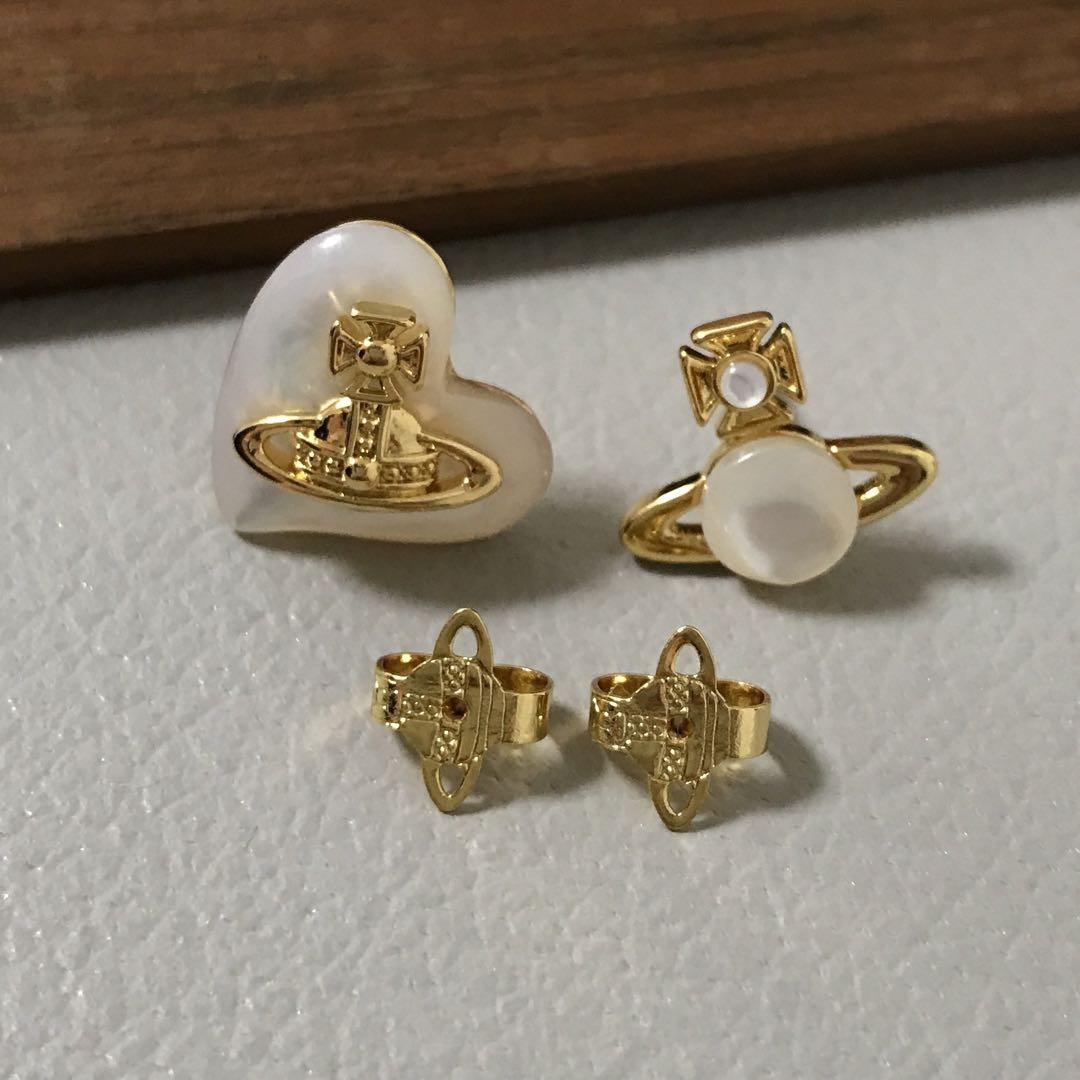 Vivienne Westwood ハートと惑星モチーフのピアスセット