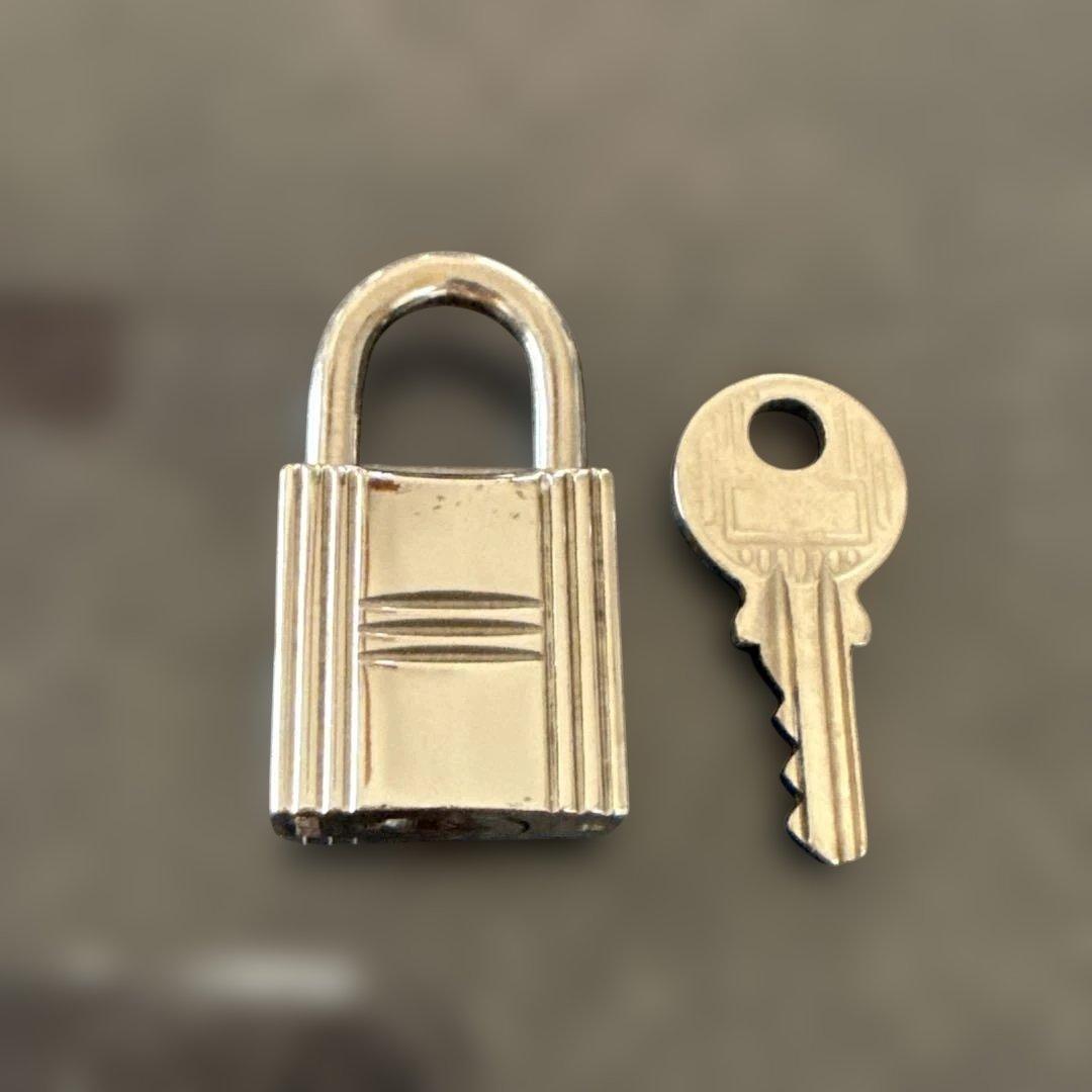 エルメス パドロック