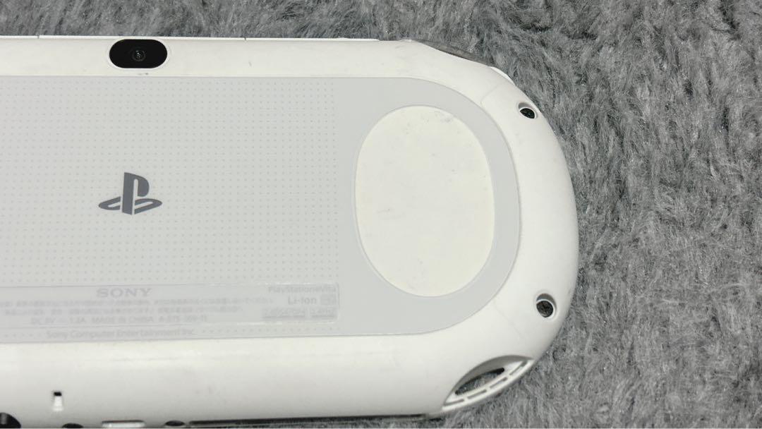 PlayStation Vita Wi-Fiモデル ホワイト