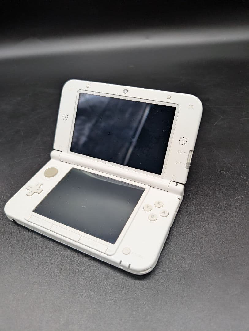 ニンテンドー3DS LL