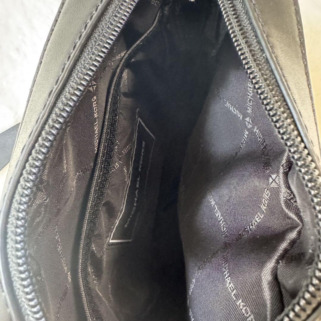 【新品タグ付✨】MICHAEL KORS　メンズ　ショルダー バッグ