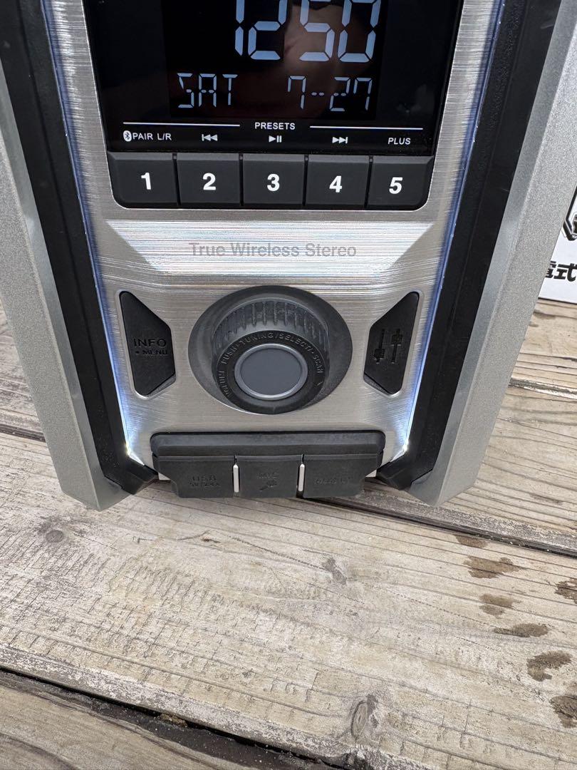 最終価格　Makita MR113B Bluetoothラジオ
