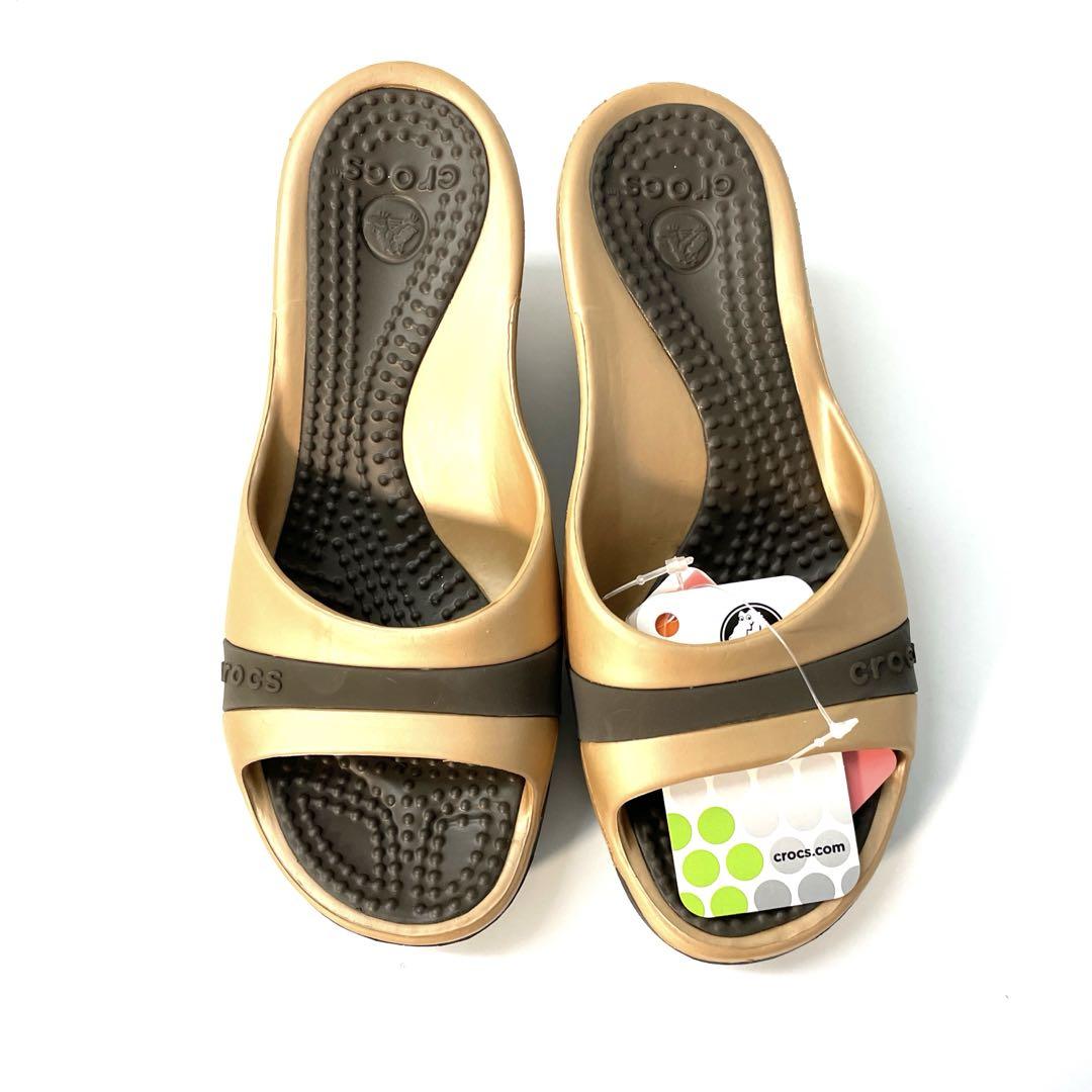未使用　クロックス　Crocs Sassari W5ササリー　ゴールド1564 未使用 クロックス Crocs Sassari W5ササリー ゴールド1564